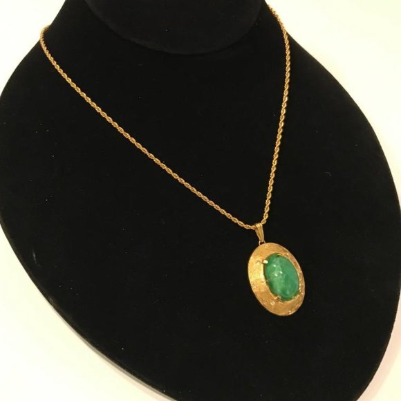 Albert Weiss Jewelry - Vintage WEISS  Gold-Tone & Green Stone Pendant Paired with 24K GB Chain